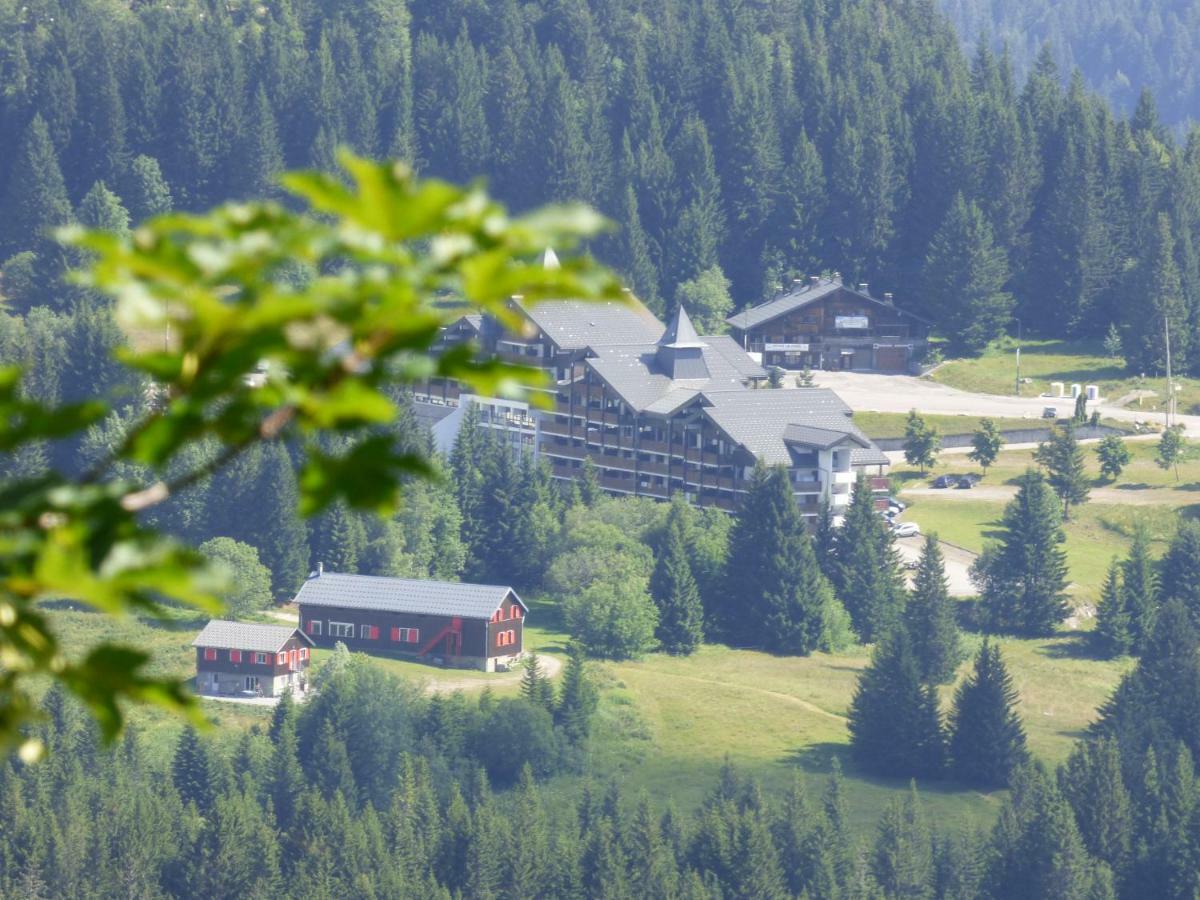 Le Genepi Leilighet Taninges Eksteriør bilde